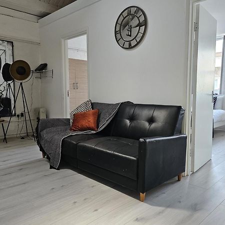 Trendy Apartment In Old Street ロンドン エクステリア 写真